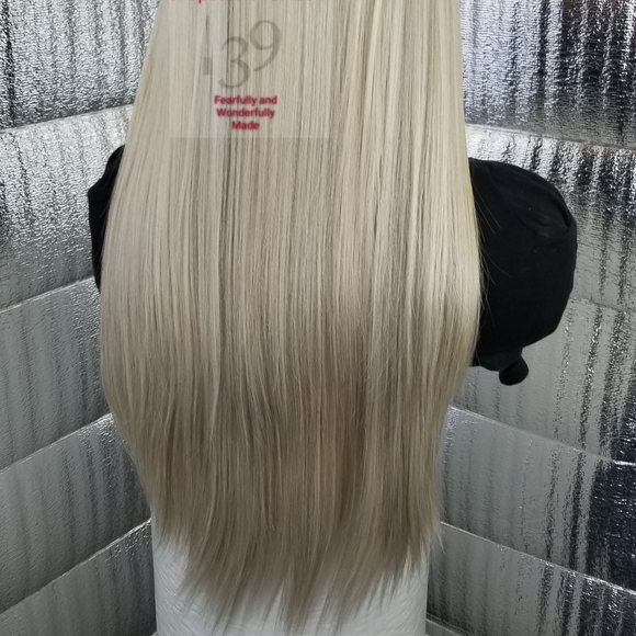 Sexy blonde ombre lace front wig - Picture 3 of 6